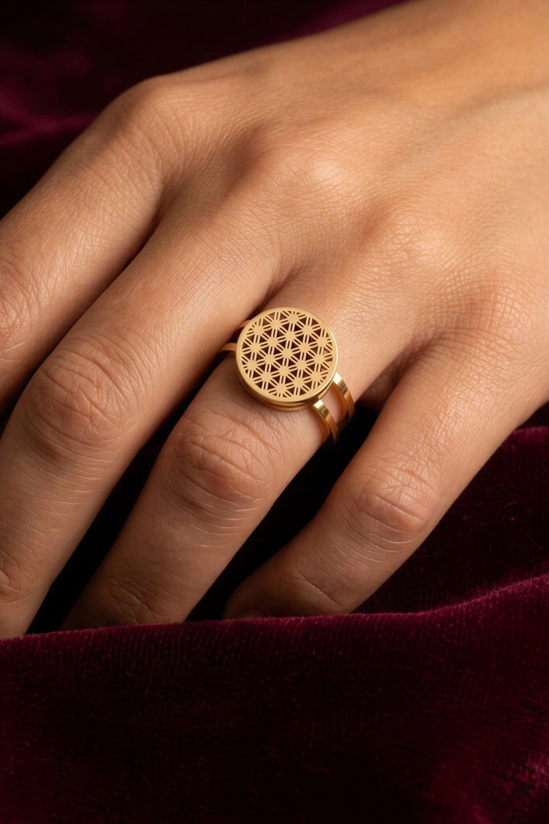 Yaşam Çiçeği Model Gold Altın Kaplama Çelik Yüzük