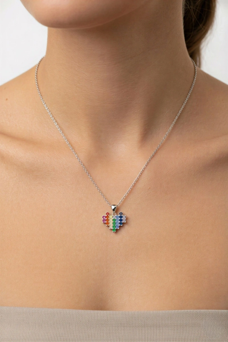 Renkli Kalp Model Beyaz Altın Kaplama Çelik Kolye