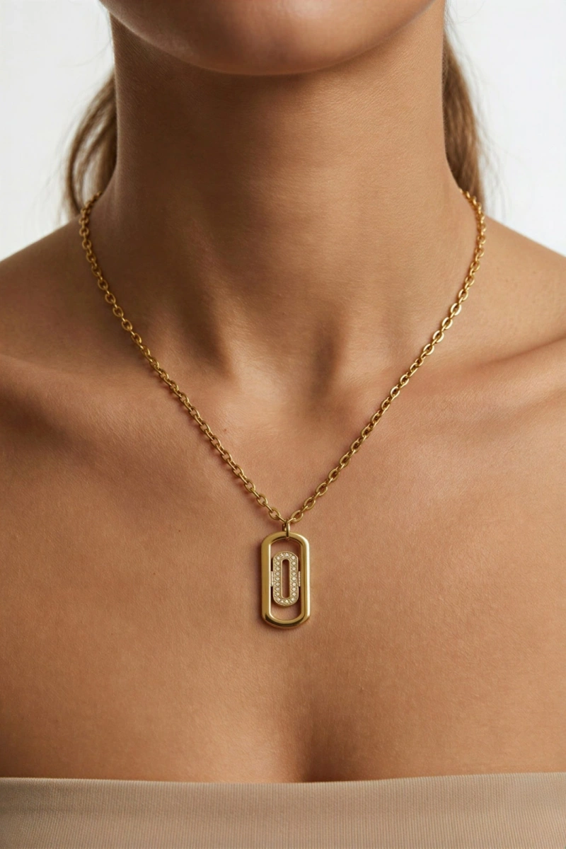 Cupid Model Tam Taşlı Gold Altın Kaplama Kolye