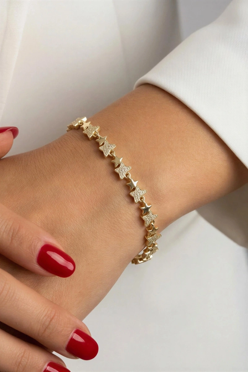 Taş Detay Yarım Yıldız Model Gold Altın Kaplama Bileklik