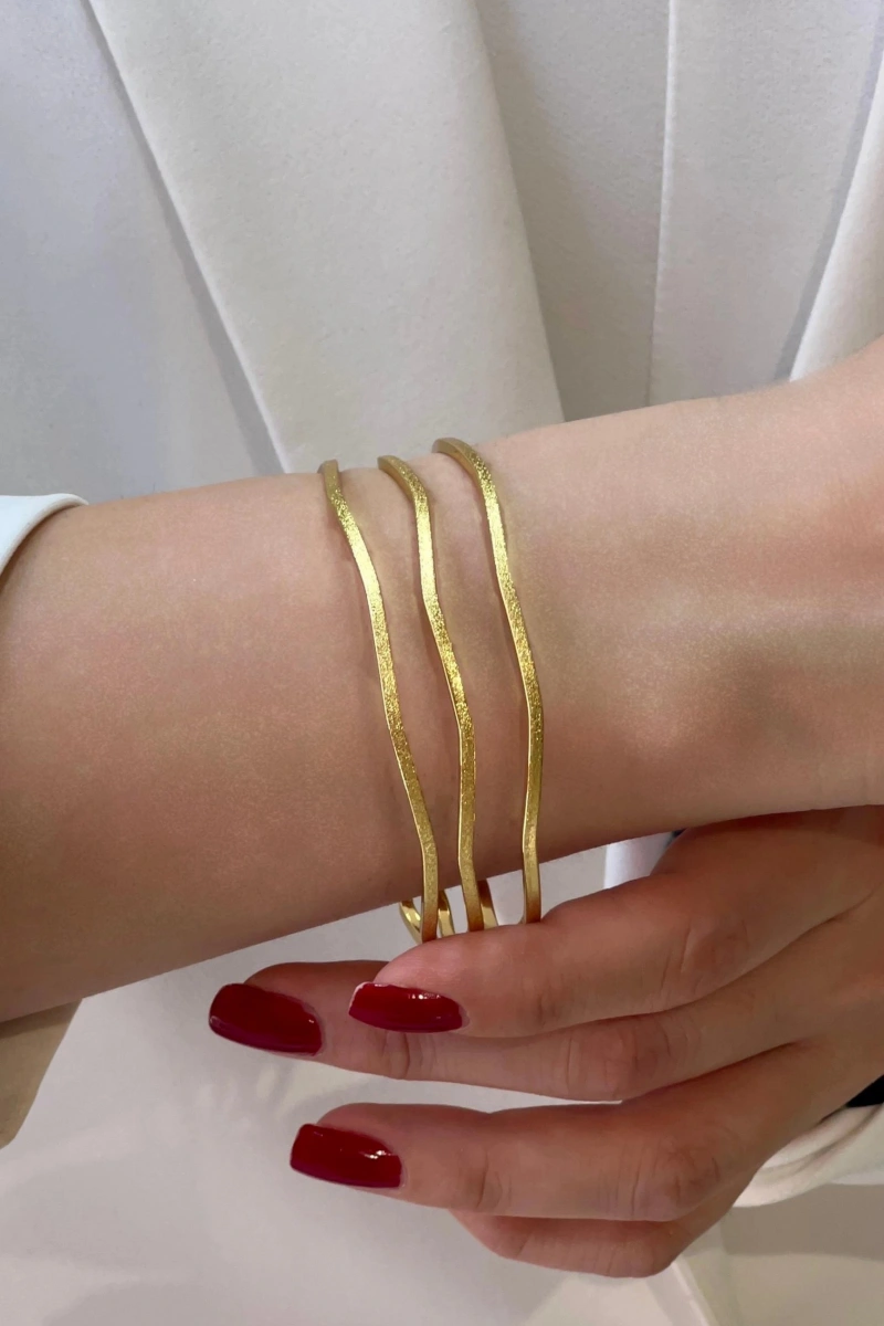 Üçlü Sim Detay Zikzak Ajda Model Gold Altın Kaplama Bileklik