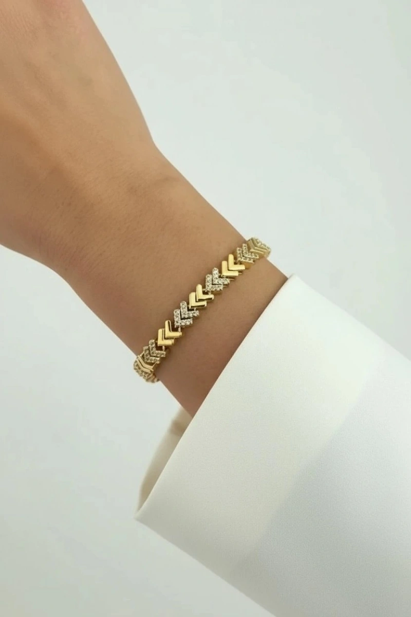 Üçgen Taş Detay Gold Altın Kaplama Bileklik