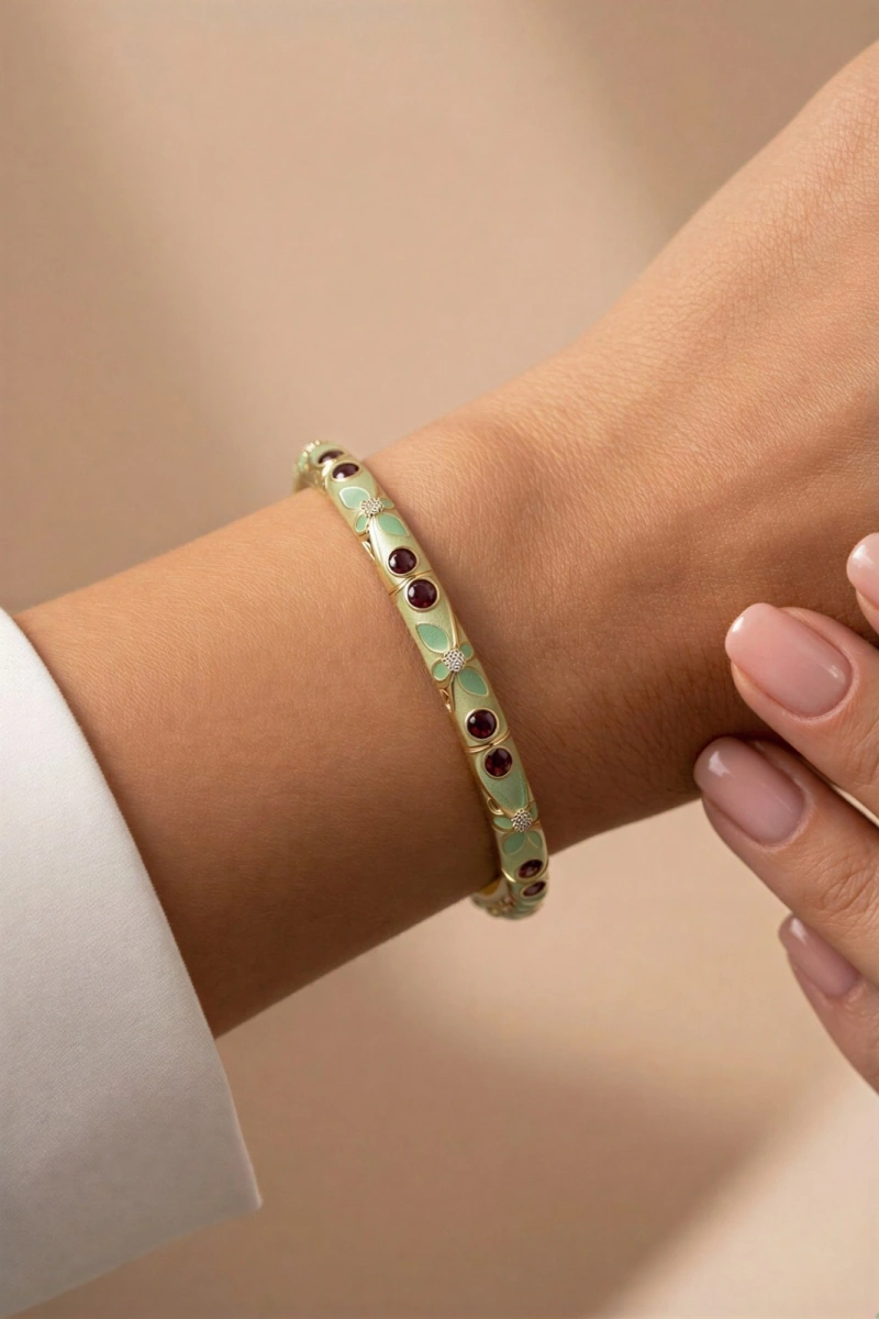 Açık Yeşil Renk Mineli Model Altın Kaplama Bileklik