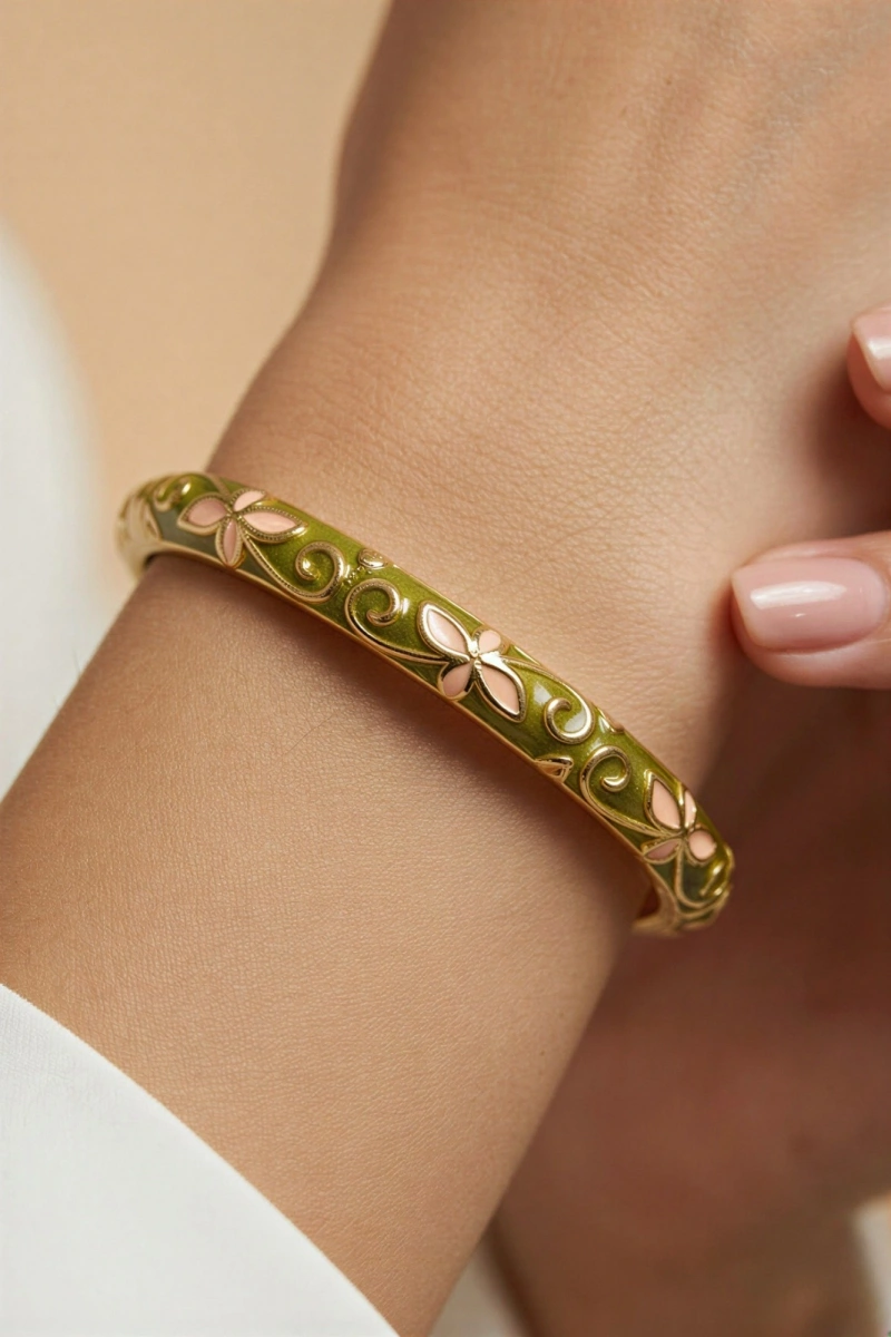 Yeşil Renk Mineli Model Altın Kaplama Bileklik