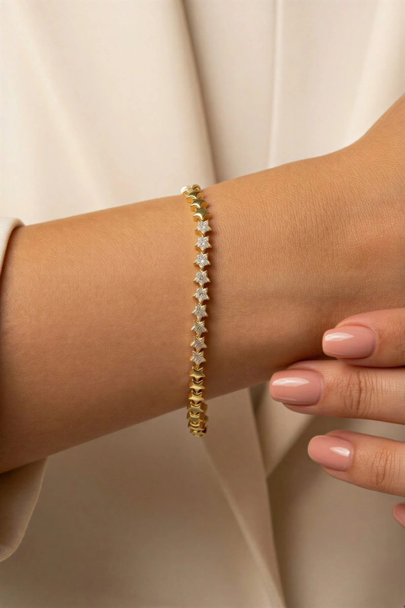 Yarım Taşlı Yıldız Model Gold Altın Kaplama Bileklik