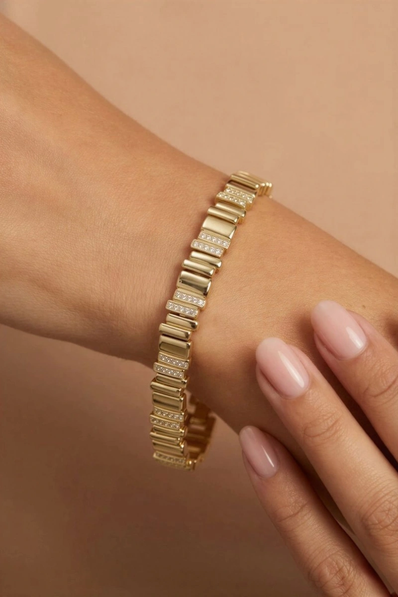 Asimetrik Taş Detay Gold Altın Kaplama Bileklik