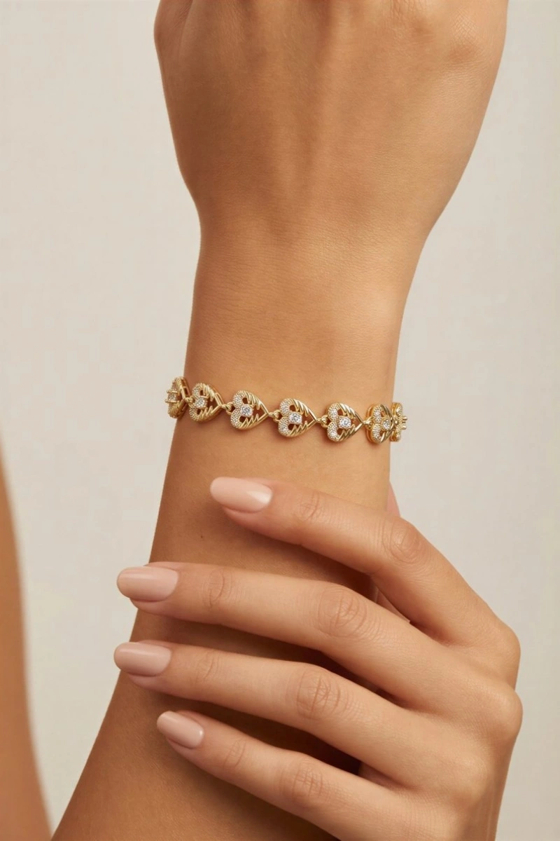 Çizgili Kalp Model Gold Altın Kaplama Bileklik