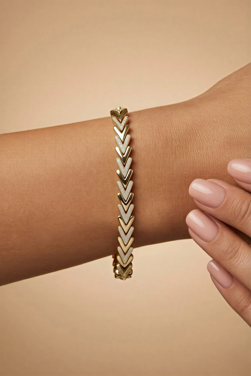 Ezme Yarı Taşlı Üçgen Model Gold Altın Kaplama Bileklik