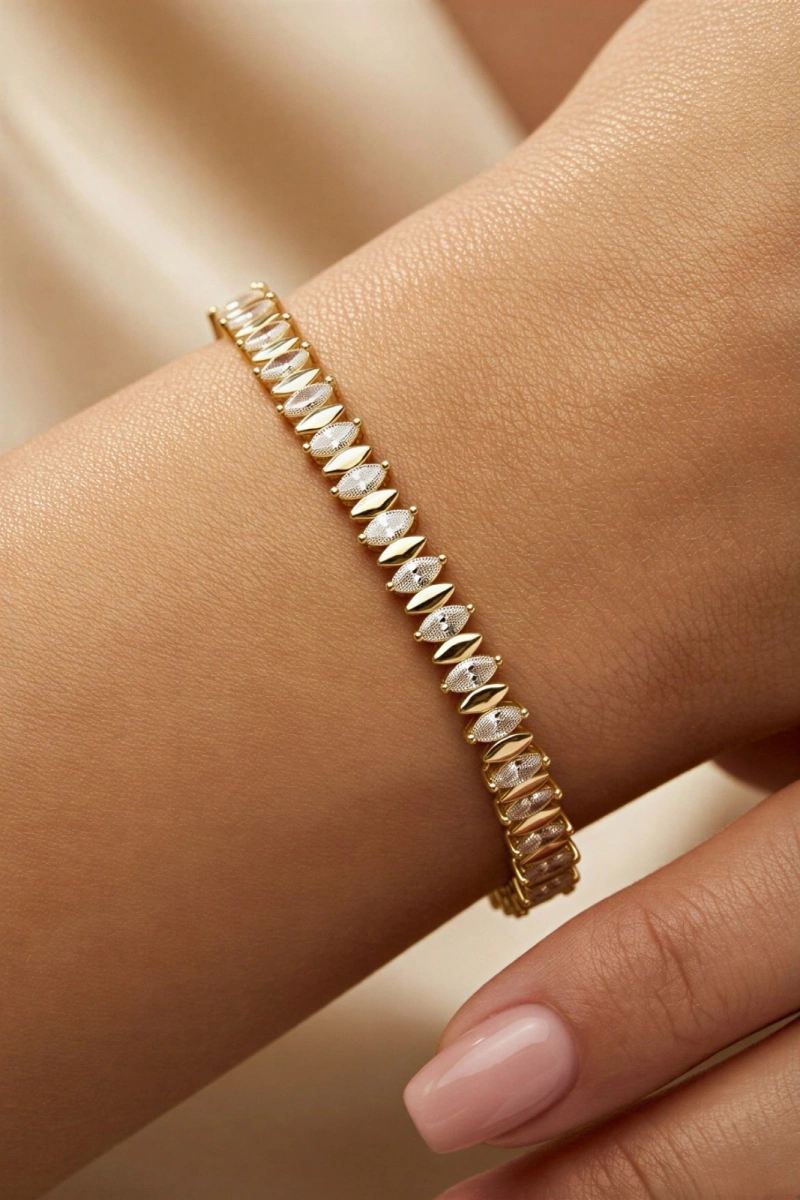 Taşlı Kristal Model Gold Altın Kaplama Bileklik