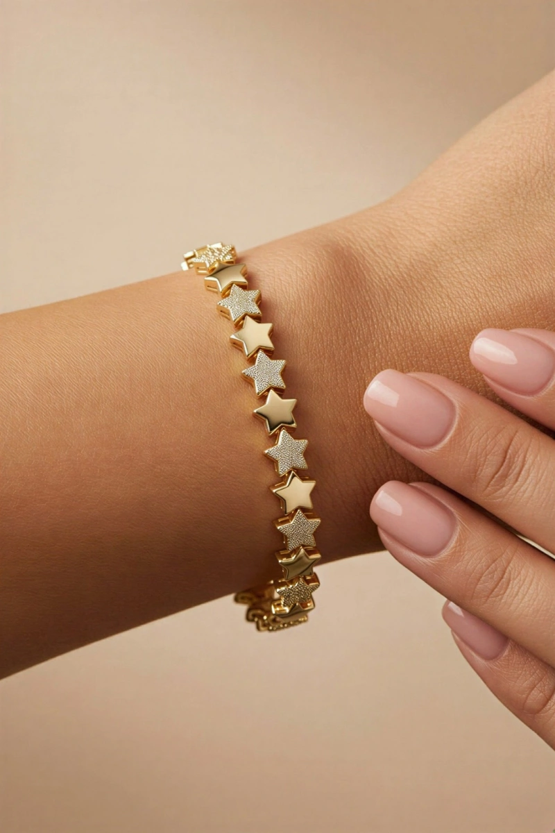 Sıralı Yıldız Model Taş Detay Gold Altın Kaplama Bileklik