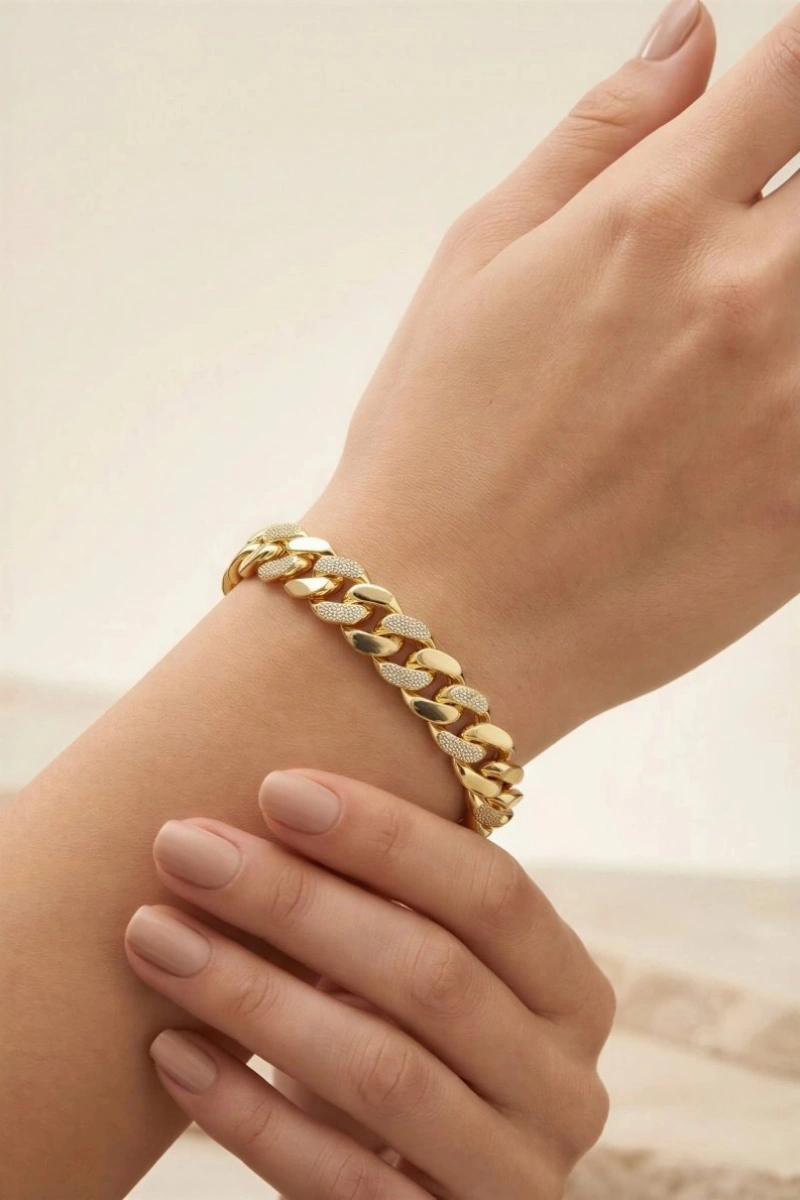 Milan Zincir Taş Detay Gold Altın Kaplama Bileklik