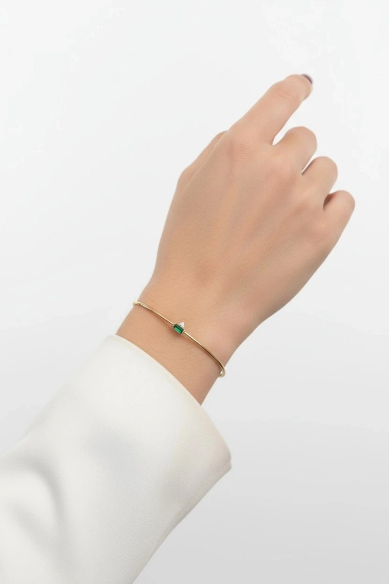 Yay Model Zümrüt Detay Gold Altın Kaplama Bileklik
