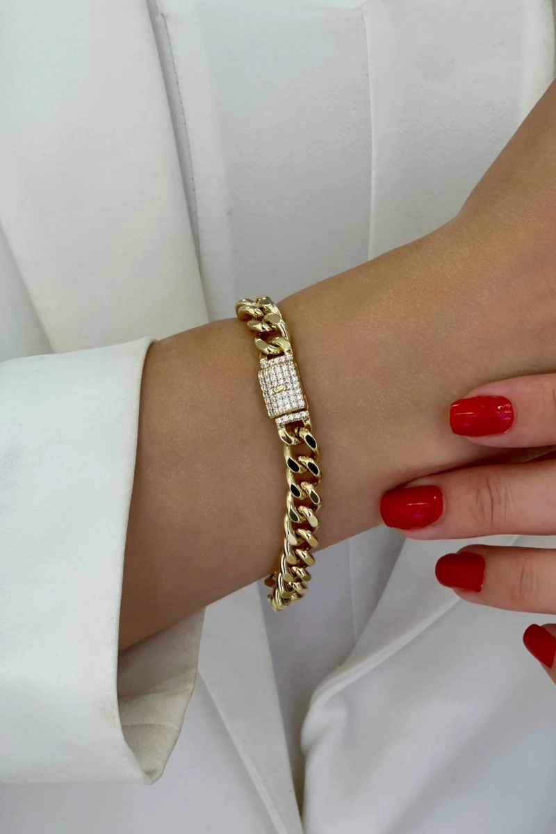 Zarif Taş Detay Gurmet Model Kolye ve Bileklik Set