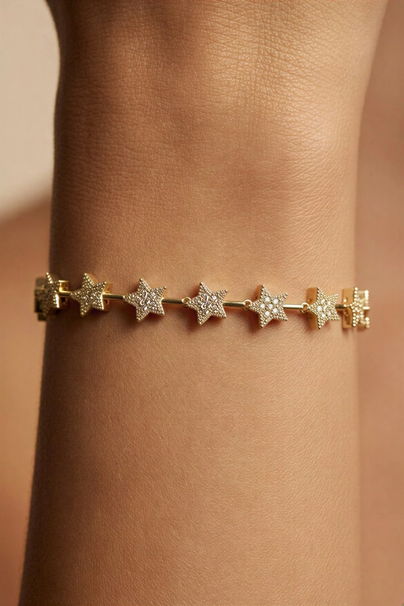Sıralı Taşlı Yıldız Model Gold Altın Kaplama Bileklik