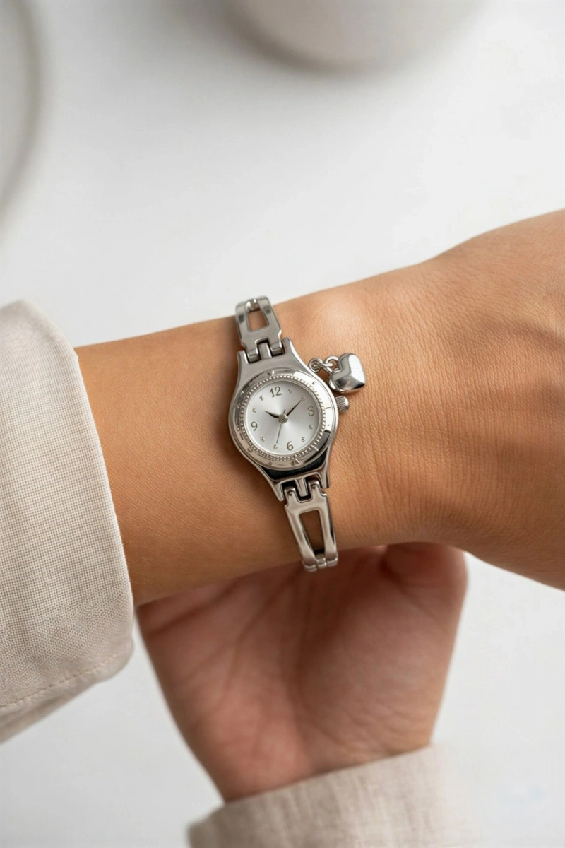Sion Model Beyaz İçi Beyaz Kadın Kol Saati