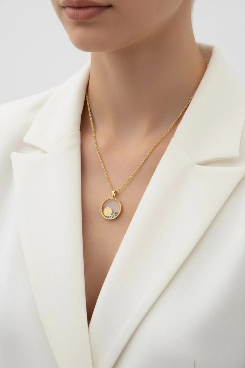 Cam Çerçeve Uzun Burgu Zincir Çeyrek Model Gold Altın Kaplama Çelik Kolye