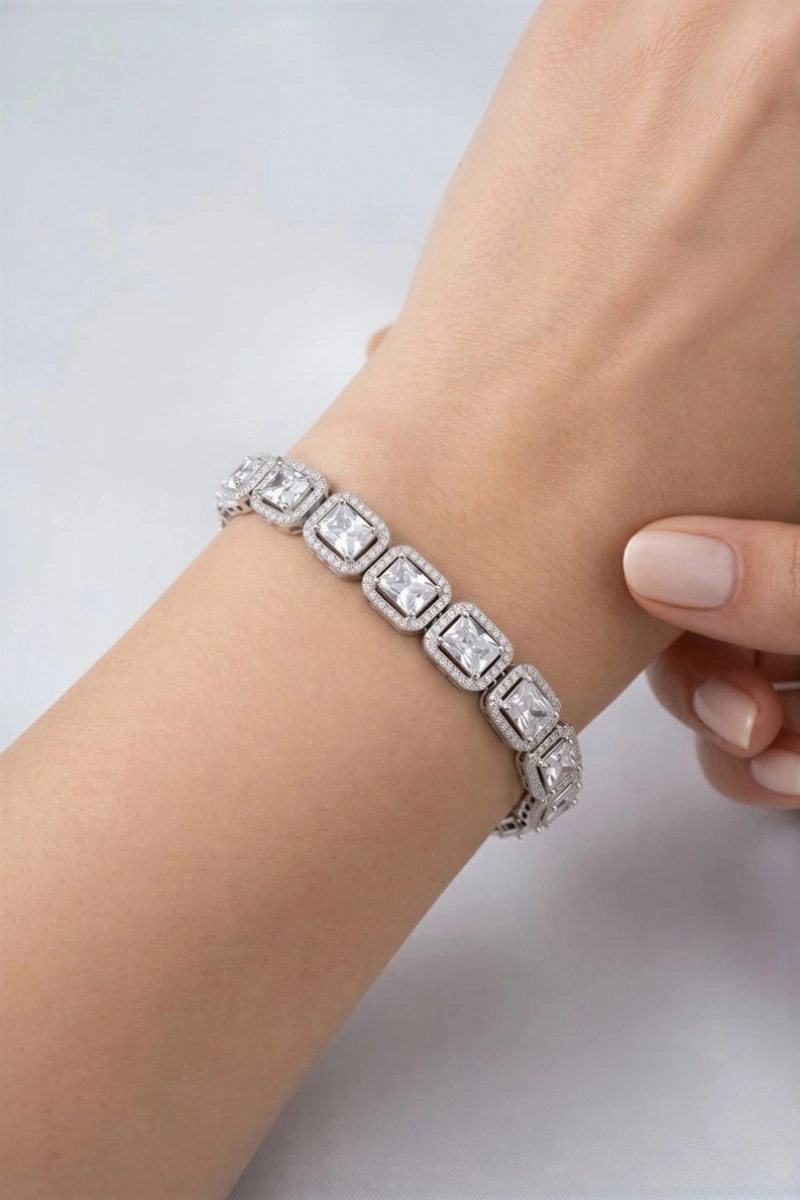 Sıralı Baget Model Gold Altın Kaplama Bileklik