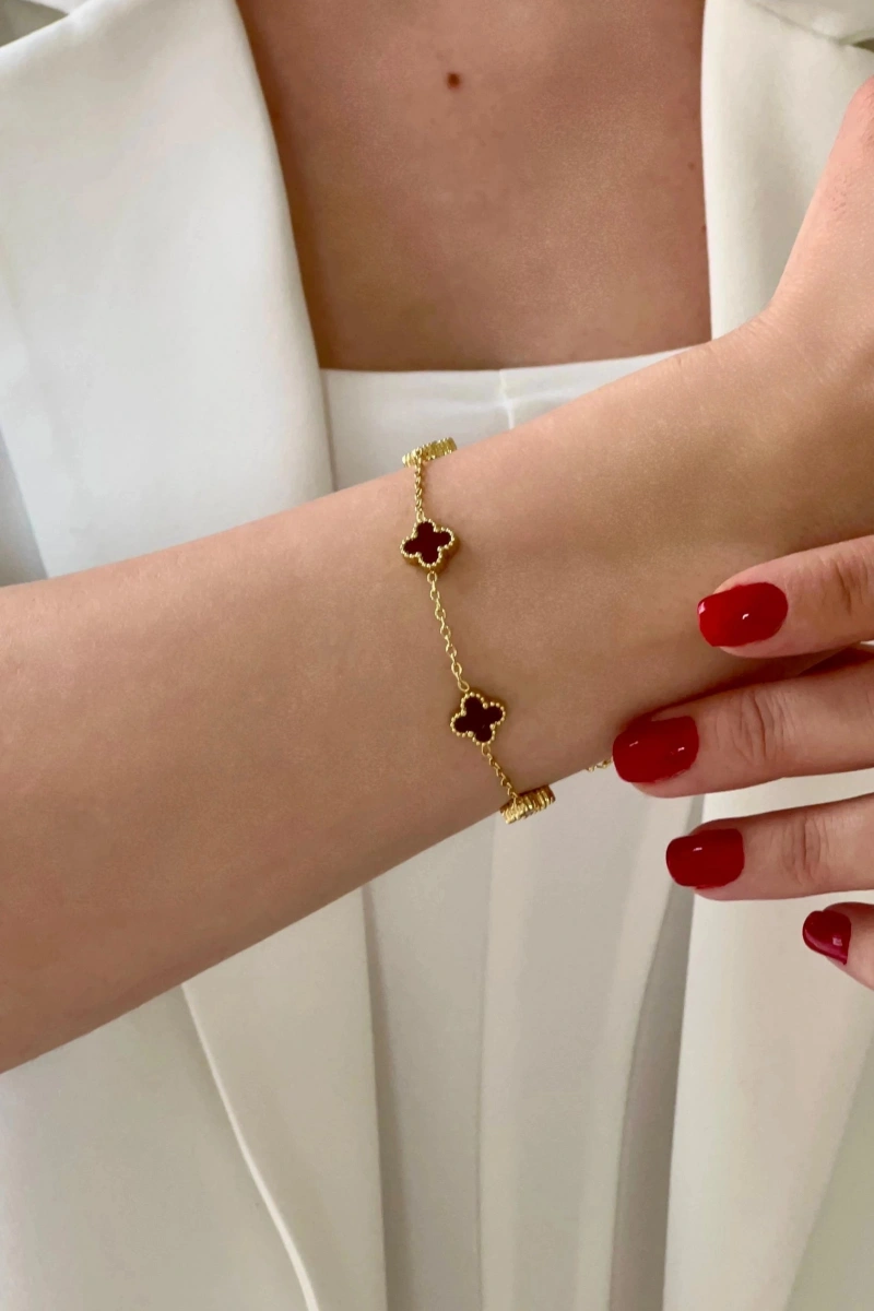 Bordo Desenli Yonca Detay Gold Altın Kaplama Çelik Bileklik