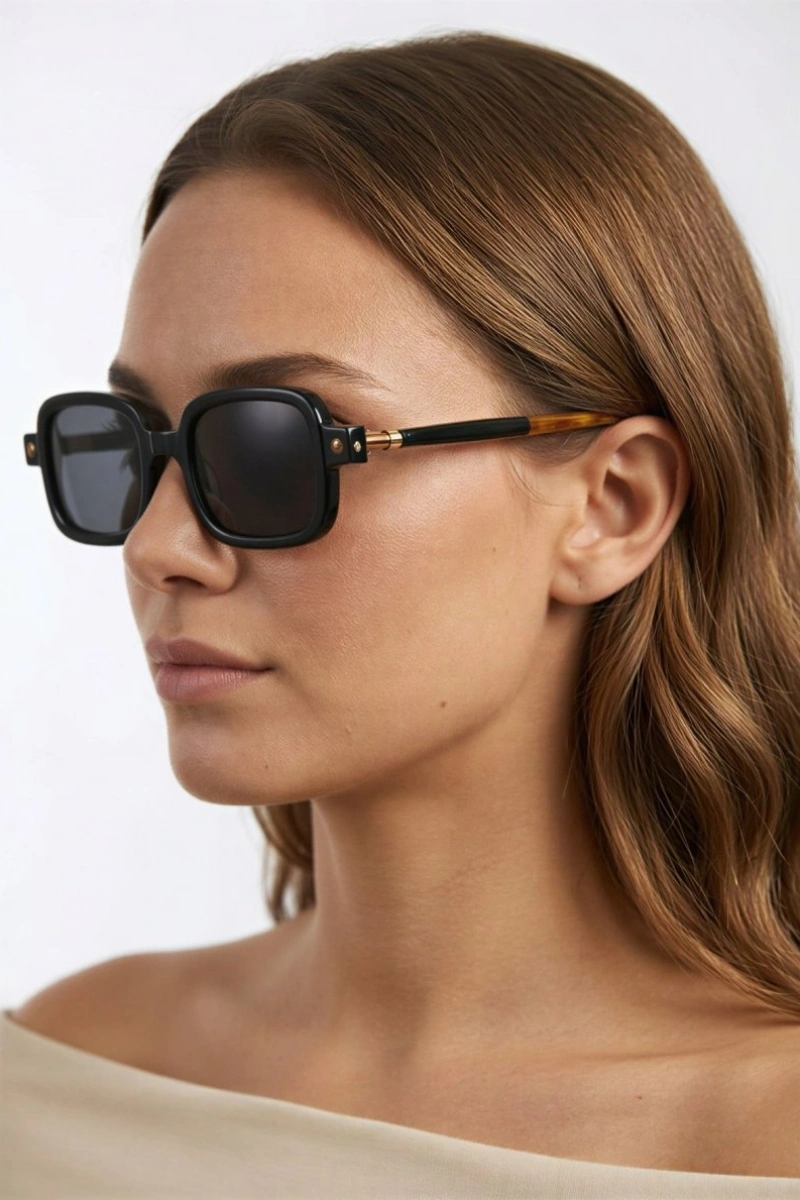 Model Kadın Güneş Gözlüğü