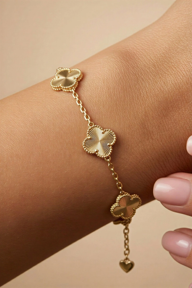 Işıl Simli Yonca Gold Altın Kaplama Bileklik