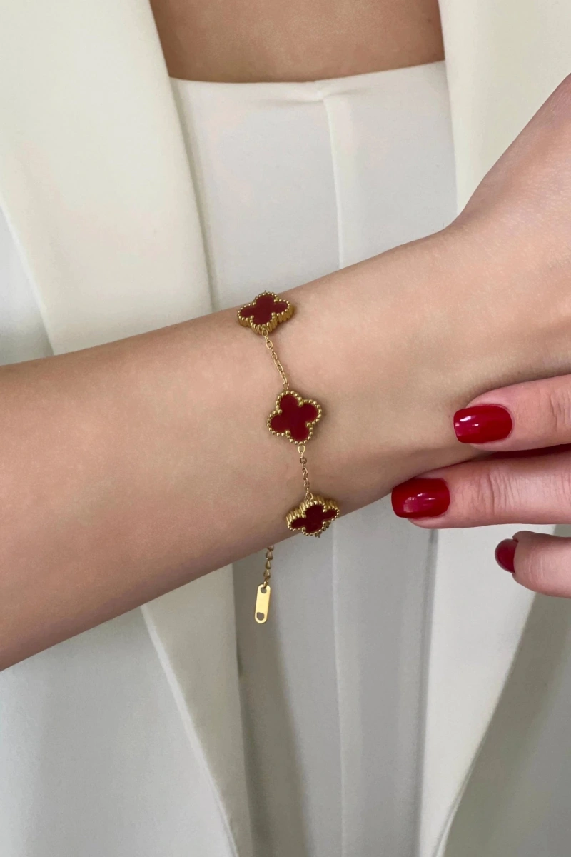Bordo Renk Yonca Detay Gold Altın Kaplama Çelik Bileklik