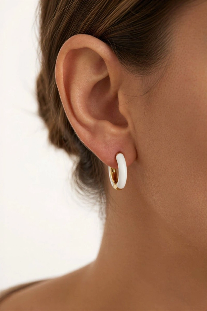 Beyaz Halka Model Gold Altın Kaplama Küpe