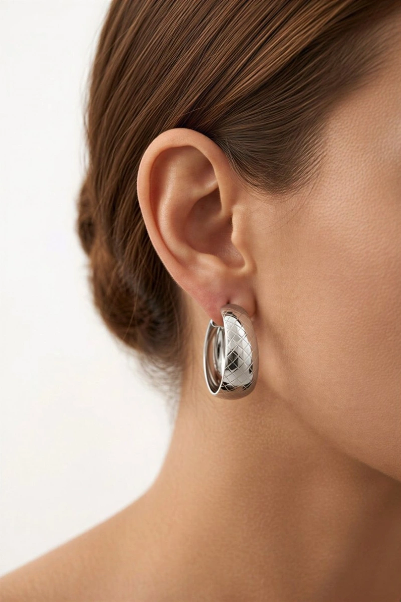 Cross Model Beyaz Altın Kaplama Küpe