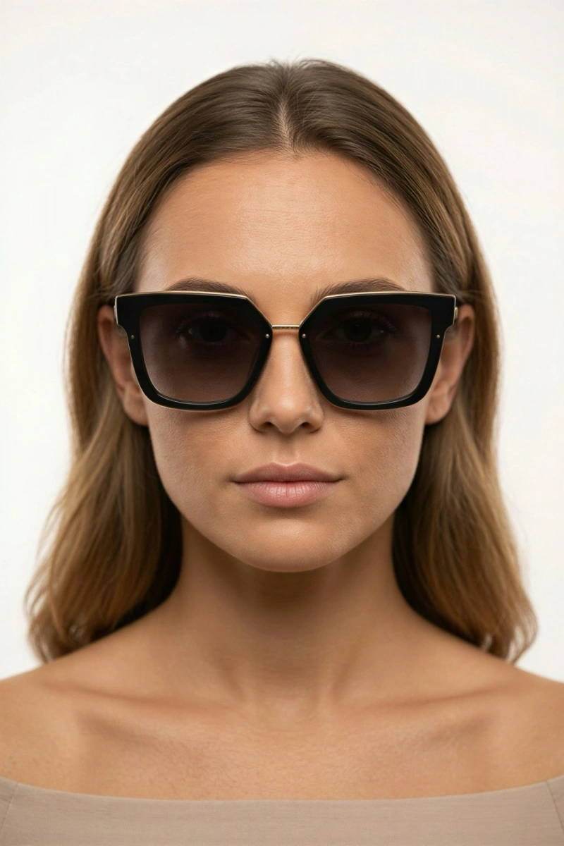 Model Kadın Güneş Gözlüğü