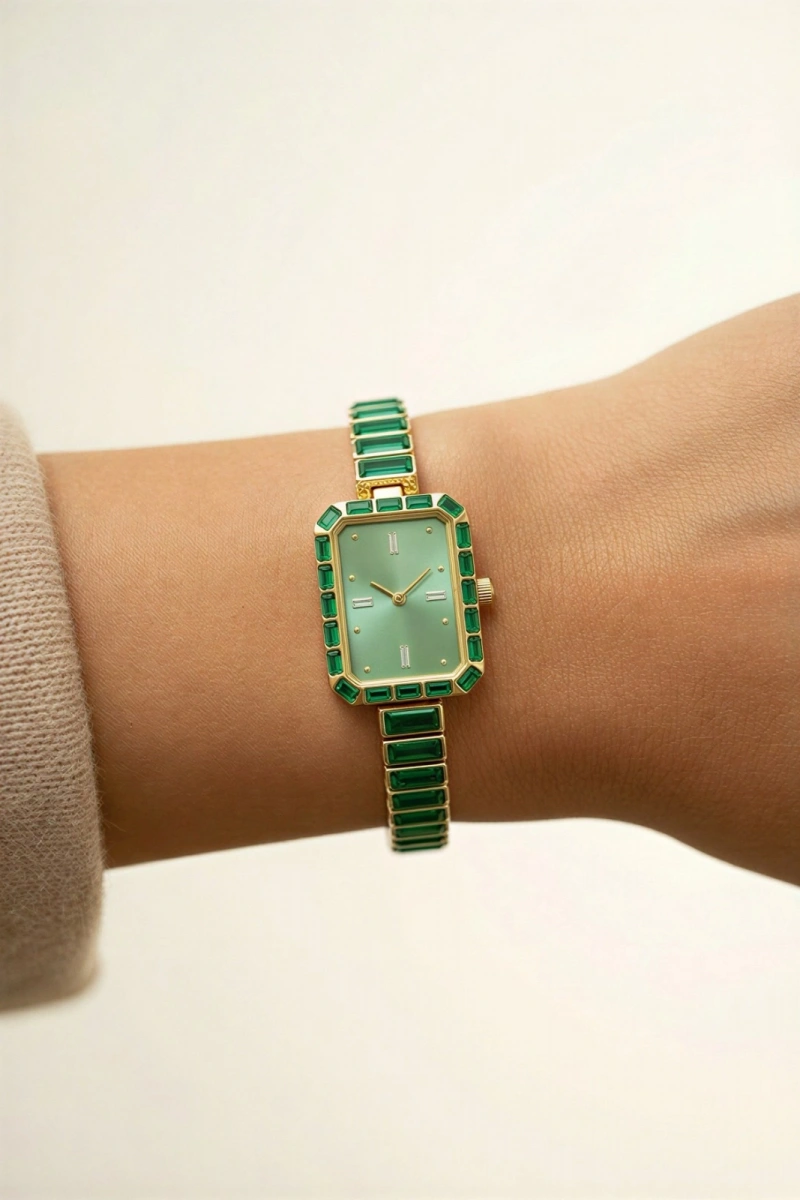 Baget Taş Model Beyaz İçi Beyaz Kadın Kol Saati