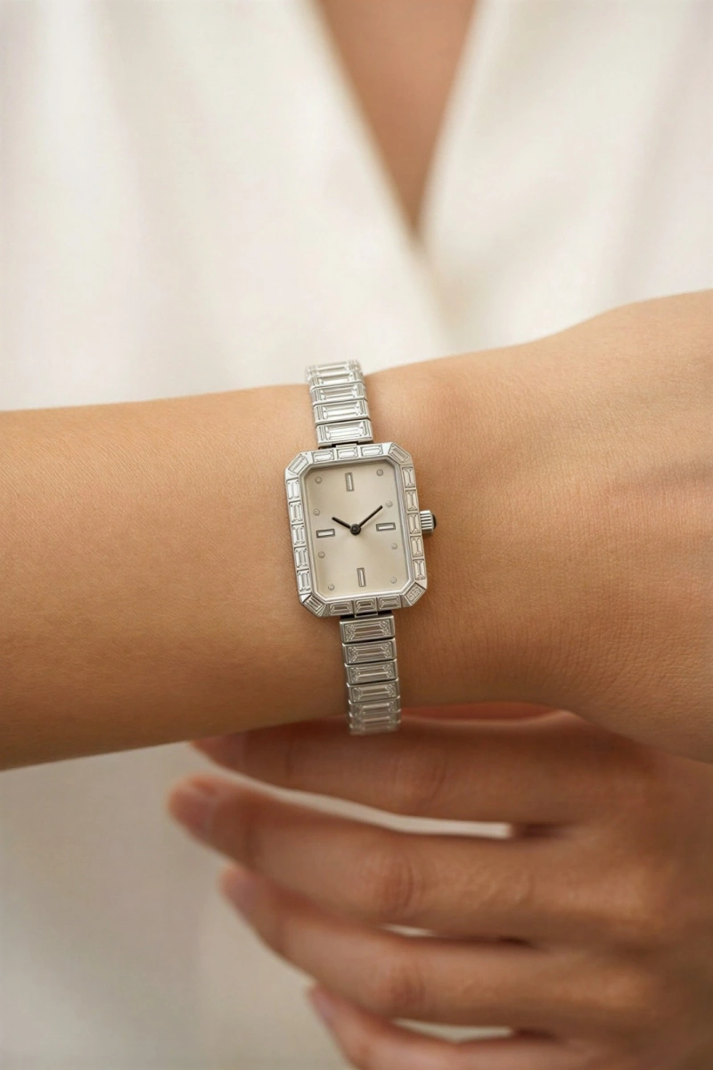 Baget Taş Model Beyaz İçi Beyaz Kadın Kol Saati