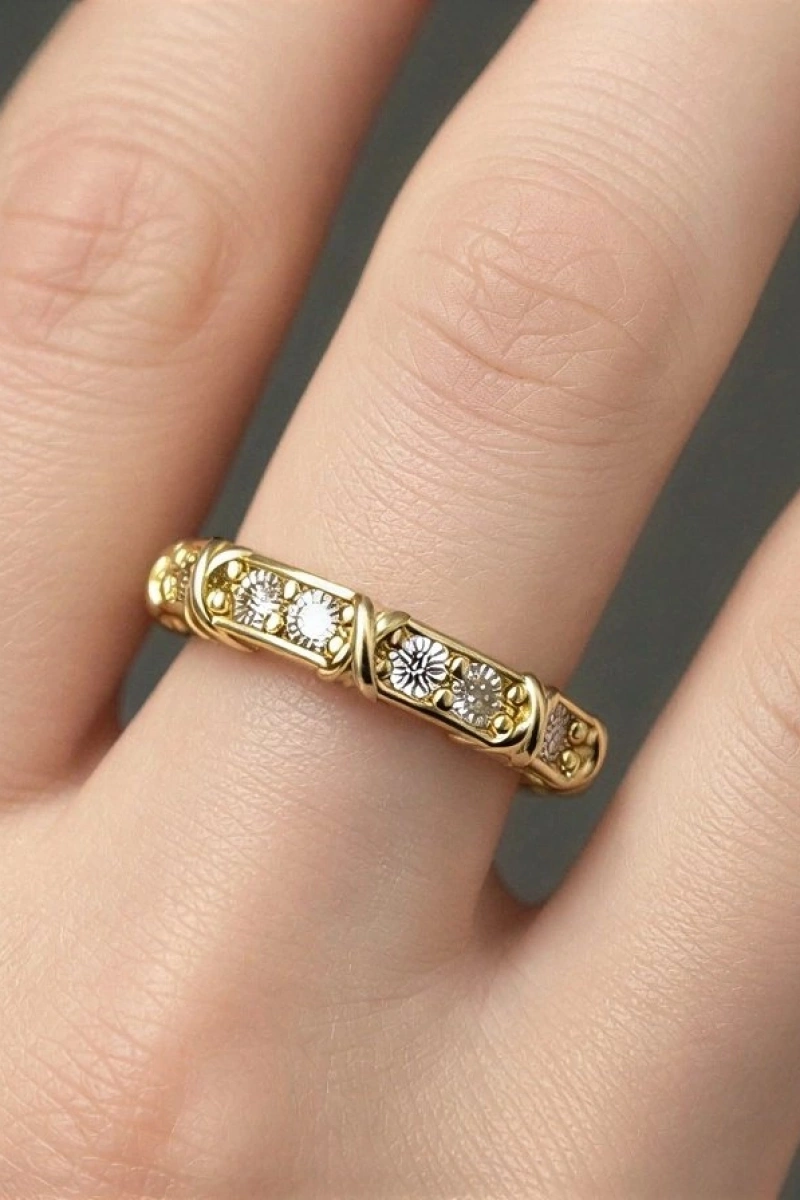 Çarpı Model Taş Detay Gold Altın Kaplama Yüzük