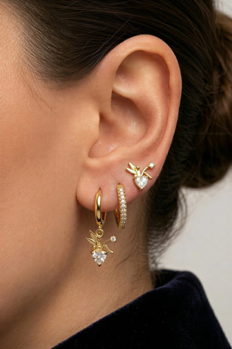 Melek Model Gold Altın Kaplama Üçlü Küpe