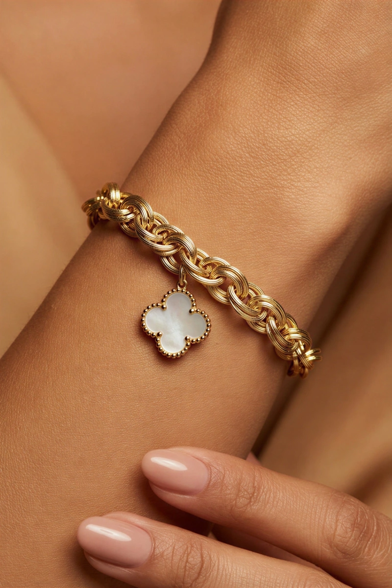 Sallantılı Sedef Yonca Model Gold Altın Kaplama Bileklik