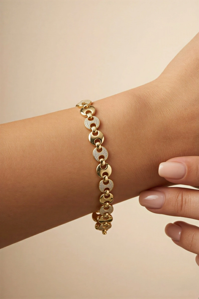 Delik Halka Model Taş Detay Gold Altın Kaplama Bileklik