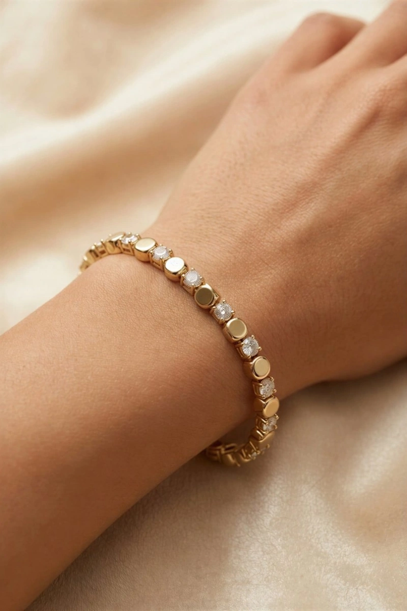 Kare Model Gold Altın Kaplama Kelepçe