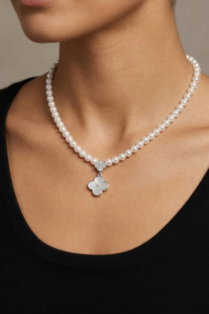 İnci Model Sedef Yonca Detay Gold Altın Kaplama Kolye