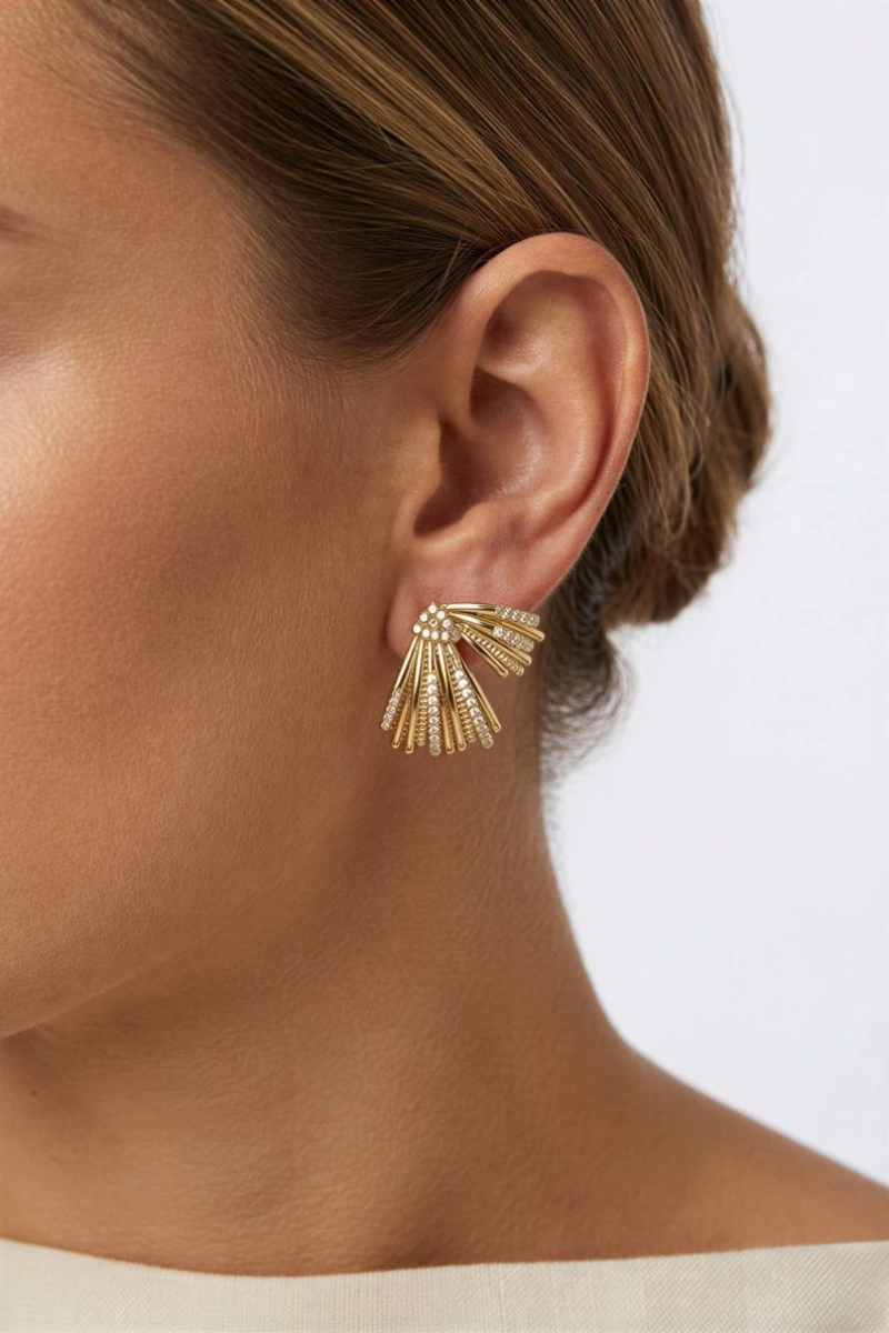 Arrow Model Gold Altın Kaplama Küpe