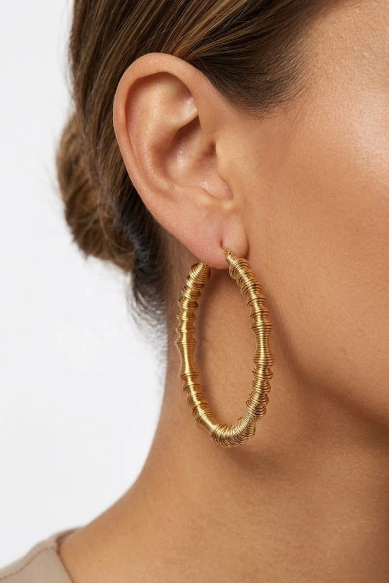 Büyük Tel Model Gold Altın Kaplama Küpe