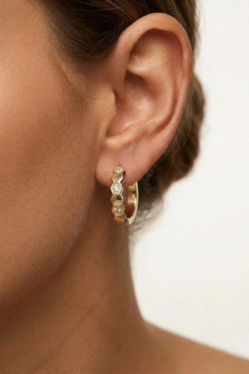 Taşlı Altıgen Model Gold Altın Kaplama Küpe