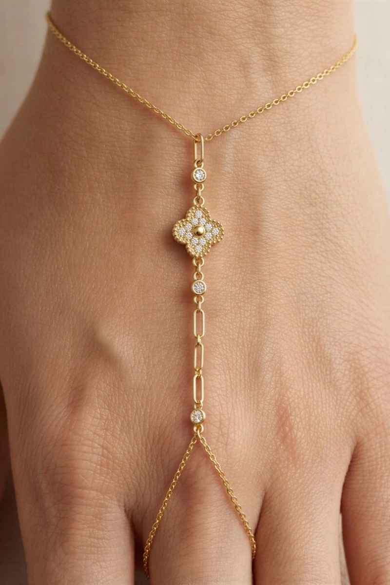 Taşlı Yonca Model Gold Altın Kaplama Şahmeran