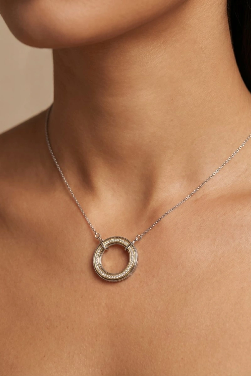 Taş Detay Halka Model Beyaz Altın Kaplama Kolye