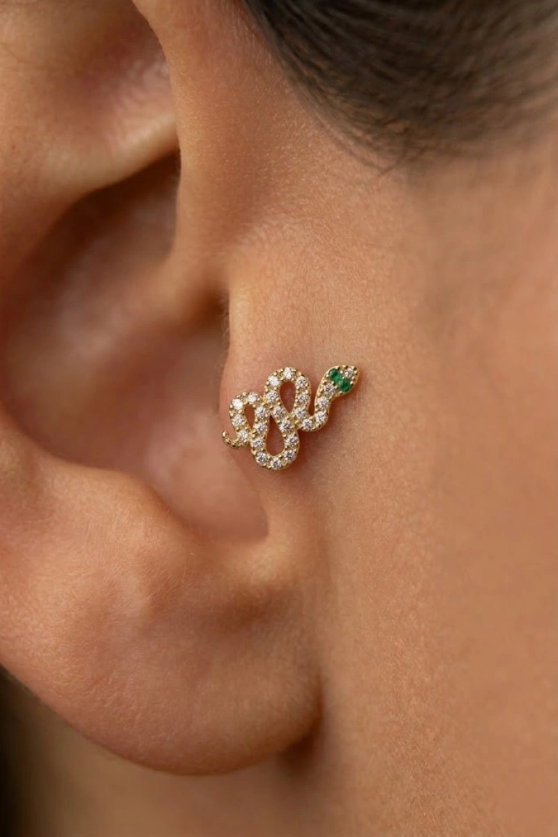 Snake Model Gold Altın Kaplama Tragus Çelik Piercing