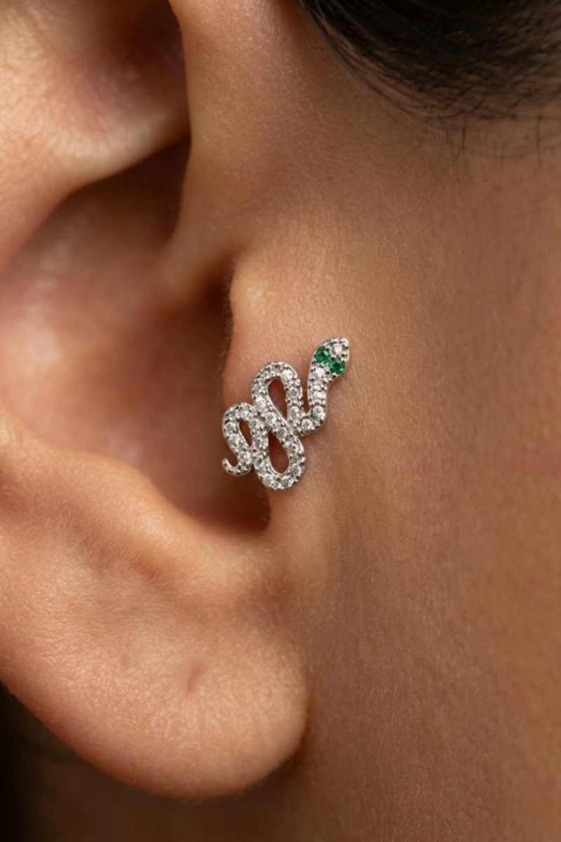 Snake Model Beyaz Altın Kaplama Tragus Çelik Piercing