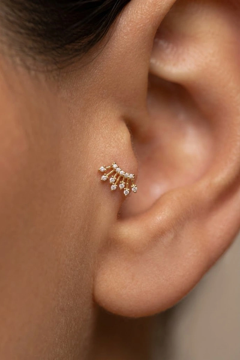 Arrow Model Gold Altın Kaplama Tragus Çelik Piercing