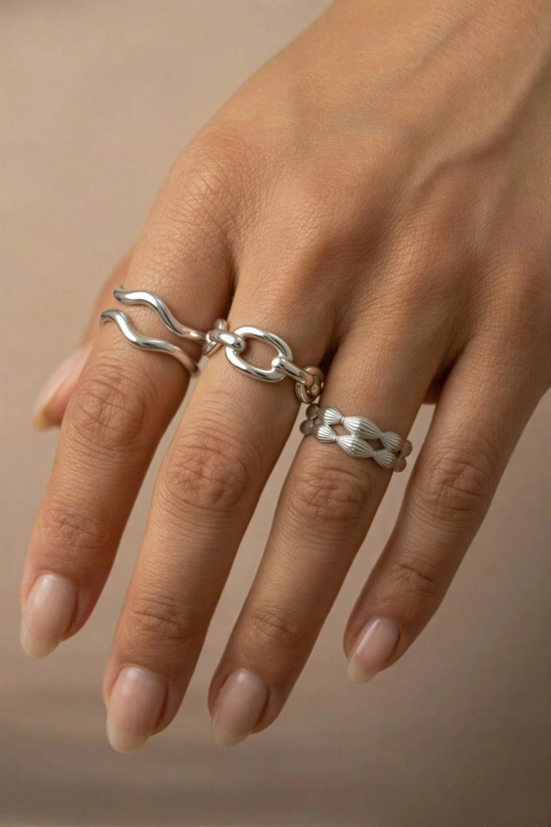 Kemer Model Beyaz Altın Kaplama Kombin Yüzük