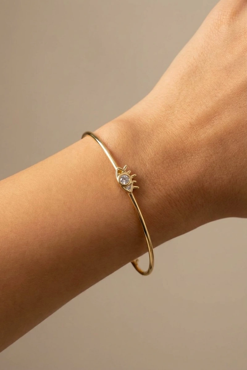Yay Model Taşlı Göz Detay Gold Altın Kaplama Bileklik