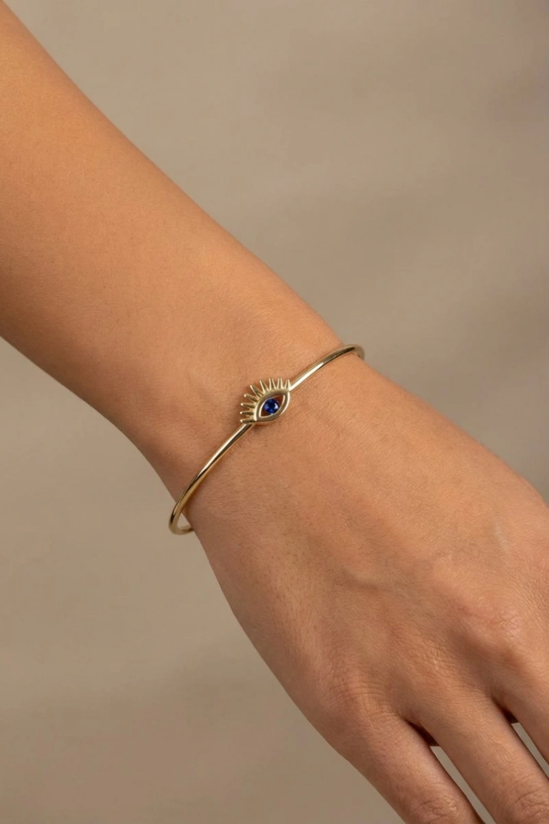 Yay Model Kirpikli Göz  Detay Gold Altın Kaplama Bileklik