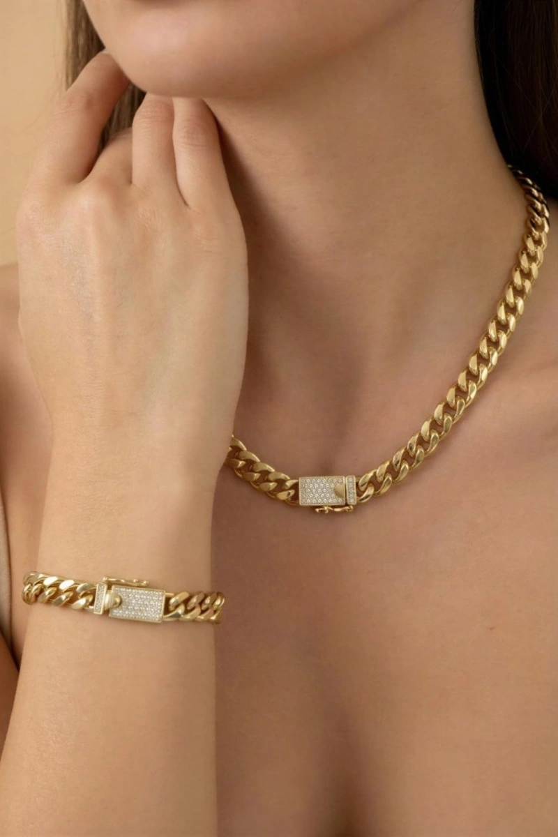 Gurmet Ezik Bağlı Set Model Taş Detay Klips Gold Altın Kaplama Bileklik