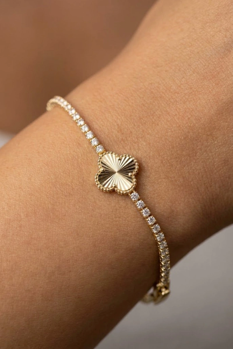 Çizgili Yonca Model Gold Altın Kaplama Su Yolu Bileklik