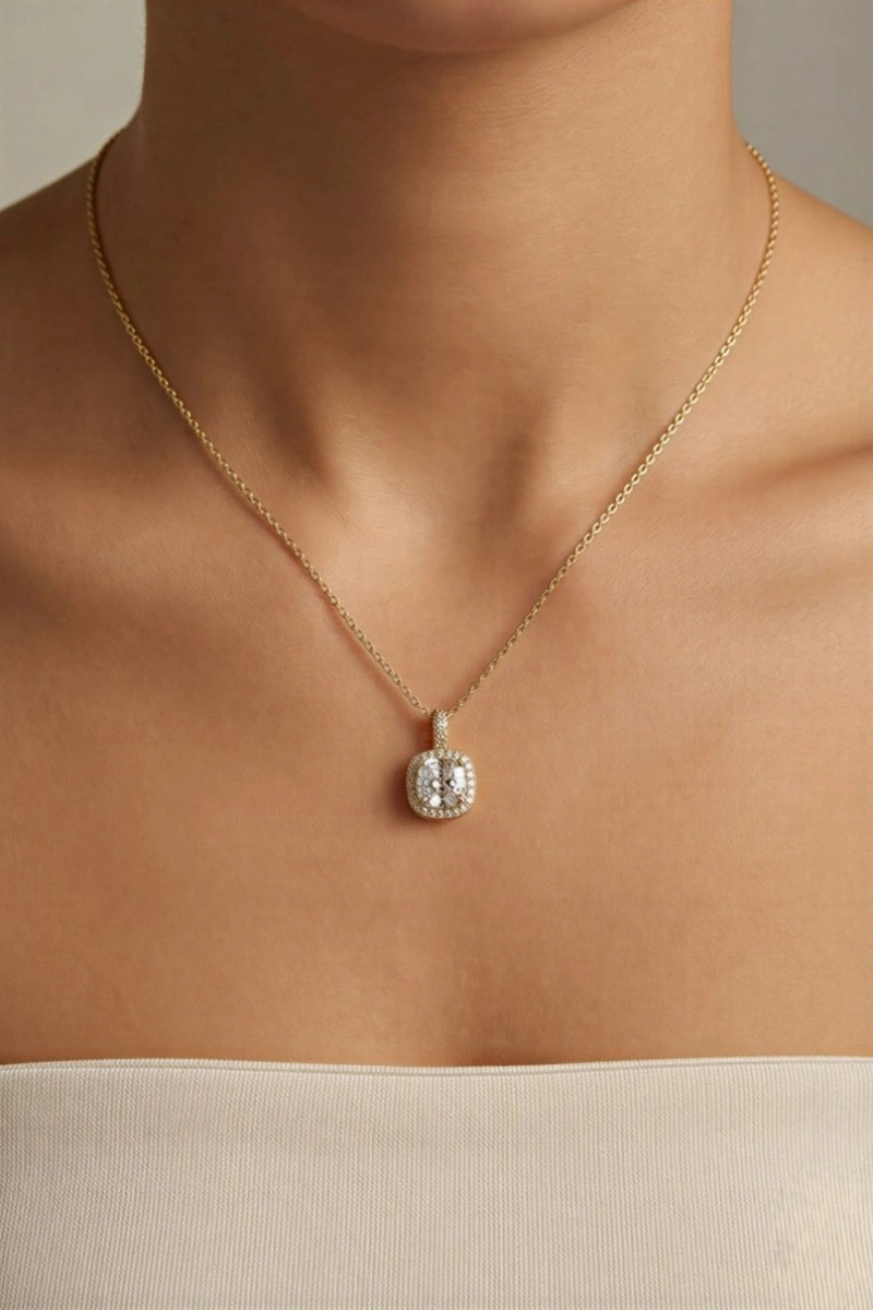 Kare Baget Model Zarif  Gold Altın Kaplama Kolye